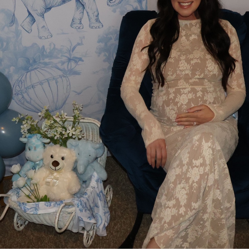 Elegant Cream Lace Maxi Dress - Picture 6 of 6
